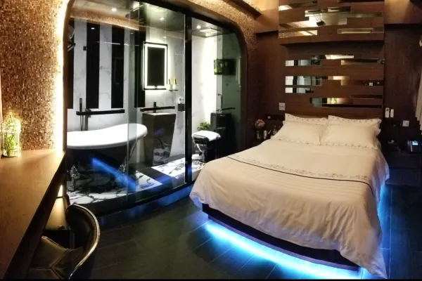 九龍塘時鐘酒店, 月辰舍