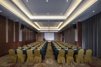 Vienna International Hotel (Danzhou Dingshang Square) Hotels in Danzhou