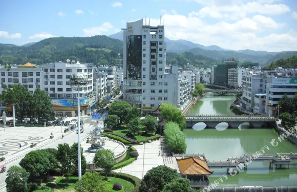 桂東全家福大酒店