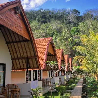 Penida Bay Village Hotels near Pasih Andus Beach