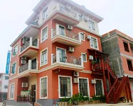 Village Convenient Hostel Hotel dekat Oriental Water Park