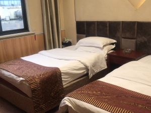 Changshu Huatai Express Hotel