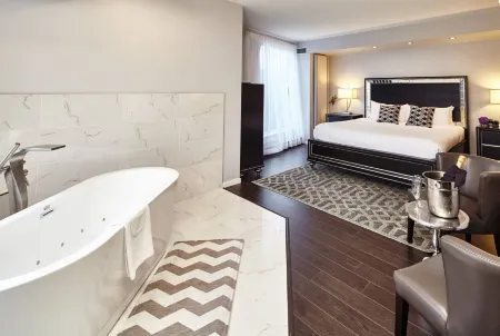 Executive Plaza Hotel & Conference Centre, Metro Vancouver
