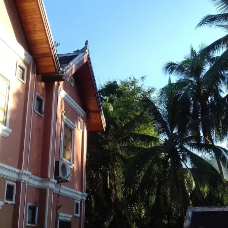Villay Vanh Place House Отели рядом с достопримечательностью «Ват Ахам»