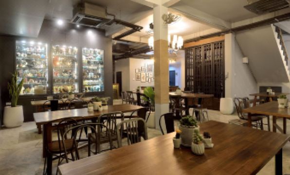 Castle Black Bangkok