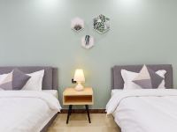 佛山艾尚国际公寓 - 高级双床房