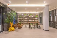 HanTing Hotel (Zhijiang Yanjiang Avenue)
