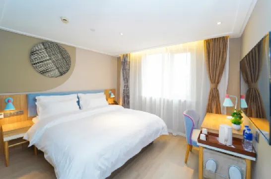 Shanghai Yaya Light Luxury Hotel (Hongkou Football Stadium) Hotels near Liyanglu Wenhua Mingren Street