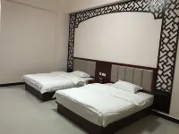 Yunfang Hotel, Luchuan - Parkplatz