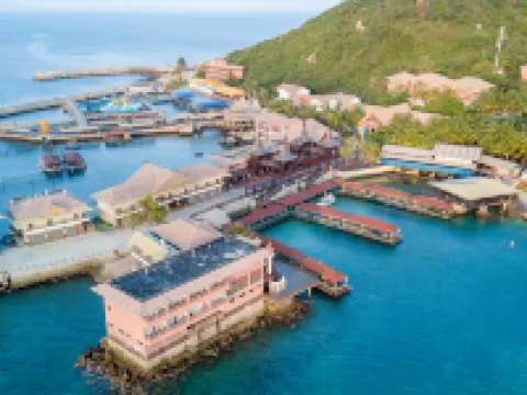 Boundary Island Sea Fishing Club Hoteles en Lingshui