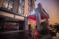 Kapok Platinum Hotel Отели рядом с достопримечательностью «Badao»