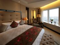 大连中远海运洲际酒店 - 洲际超豪华大床房