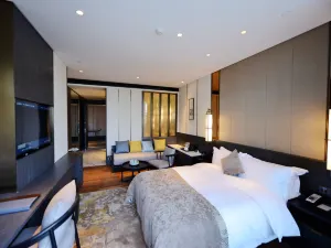 National Treasure Pury Hotel