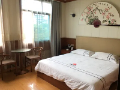 Jishou Fangyuan Hotel