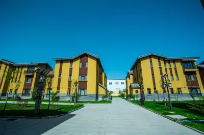 Huzhu Rainbow Tribe Resort Hotel