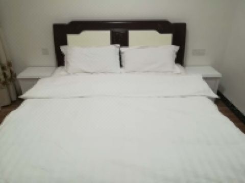 百里杜鹃云源客栈 - 大床房