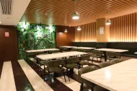 Hongye Hotel (Wuhan International Expo Center & Yangsigang Yangtze River Bridge) - sarapan