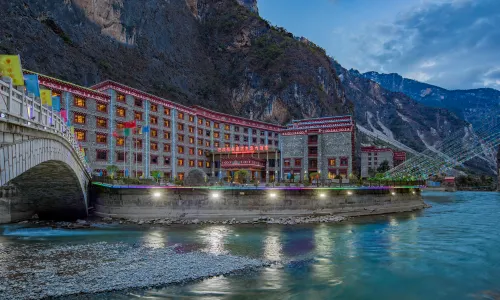 Balagezong Tibetan Ecological Hotel