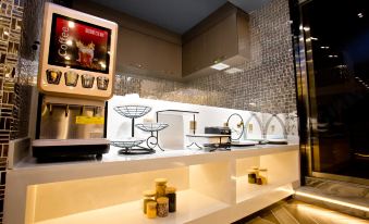 Chenxi Hotel (Xuchang Wanda Plaza Xintian 360 Plaza)