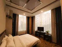 Guangyuan Lizhou Dexu Business Hotel - parkir