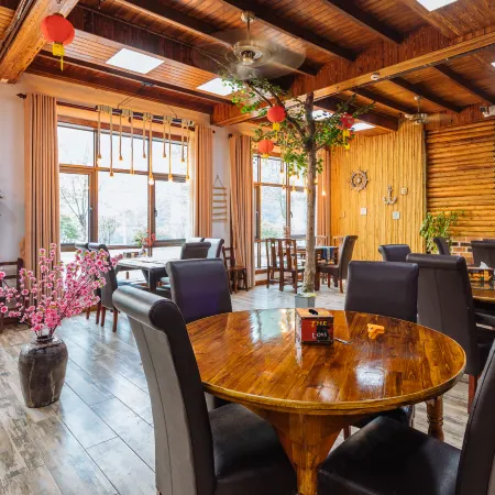 Floral Hotel · Oxygen Hotel Mogan Mountain Hotel