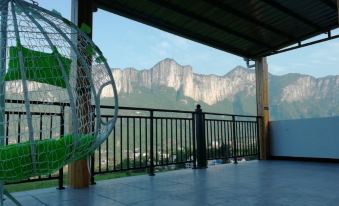 Liaoshan Yunju (Enshi Grand Canyon Scenic Area)