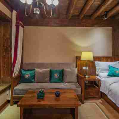 Arro Khampa by Zinc Journey Shangri-La Rooms