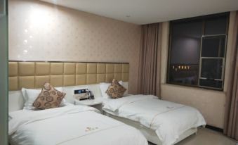 Yucheng Longyue Hotel