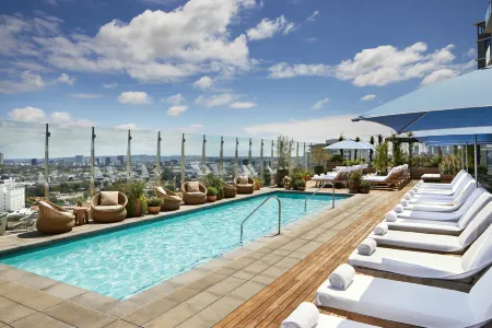 1 Hotel West Hollywood Отели рядом с достопримечательностью «West Hollywood Chamber of Commerce»
