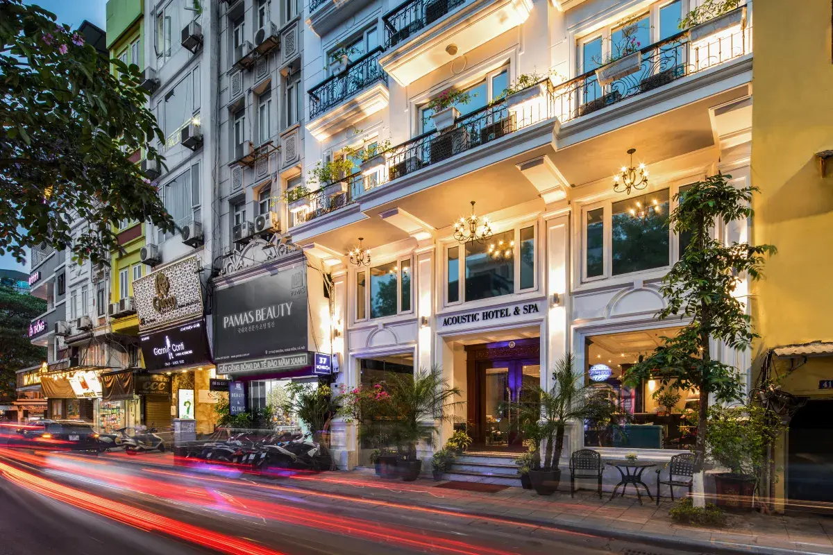 Acoustic Hotel & Spa