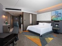 杭州未来科技城希尔顿欢朋酒店 - 豪华大床房