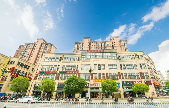 Fenghuang Huating Hostel