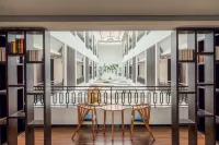 Huating Business Hotel