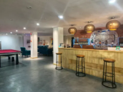 Gongjin Lianri Ecological Cave Hotel (Daocheng Yading Branch) Hoteles en Daocheng