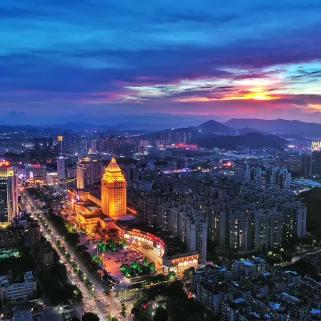 Jiangmen Park Lane Yiju Hotel (Jiangmen Wuyi University Yingbin Avenue)