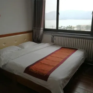 Xibaipo Jinbo Lake Guest House