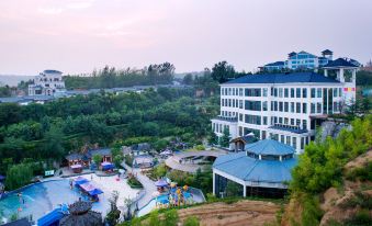 Fengxiang hot spring Hotel