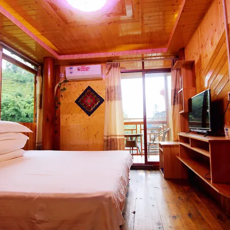 Longsheng Yaosu Express Hotel