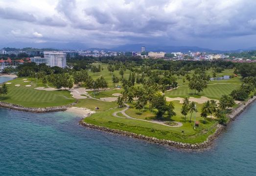 더 퍼시픽 수트라의 객실에서 보이는 아름다운 바다 전망