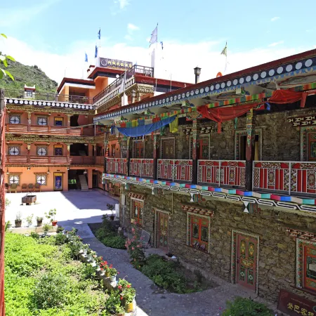 Danba Arong Folk Custom House