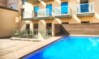 Arya Stadium Hotel - Swimmingpools