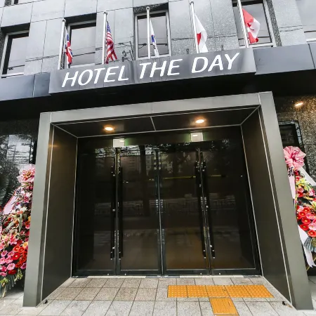 Dobong the Day Hotel Отели рядом с достопримечательностью «Храм Чхончхукса»
