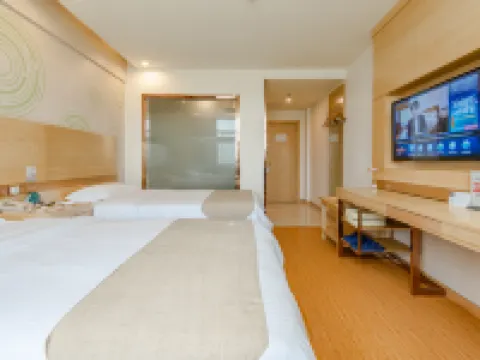 GreenTree Inn（Yingjia Avenue county hospital store）