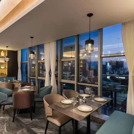 Mercure Chengdu Downtown Hotel（ Kuanzhai Alley） Отели рядом с достопримечательностью «Дворец Цинъян»