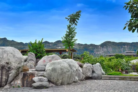 West Canyon Hot Spring Hotel Отели рядом с достопримечательностью «Western Grand Gorge»