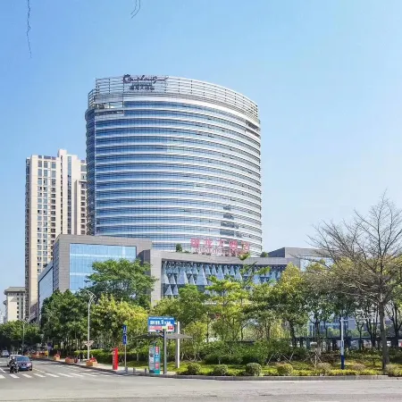 Guolong Hotel