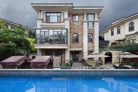 Ningxiang Shande Hall Inn Отели рядом с достопримечательностью «Huitang Huatian City Hot Spring Resort»