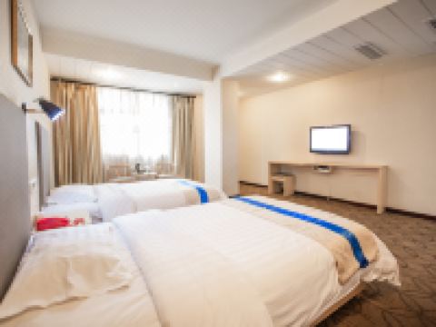 美意家商务酒店(广元平桥琴台广场美食街店) - 精选双床房