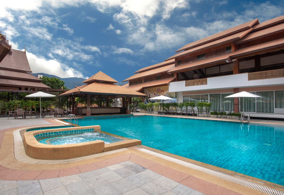 Khum Phucome Hotel Over view