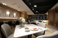 Ausotel Smart (Shiyan Railway Station) - فطور